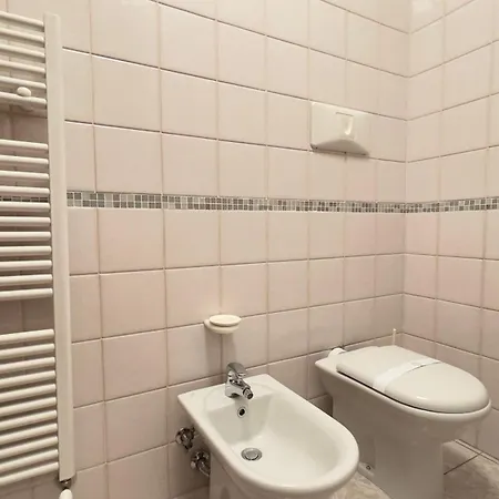 Le Due Farfalle Di Luciana Granella Monica E Deborah Albertin Apartment Chioggia